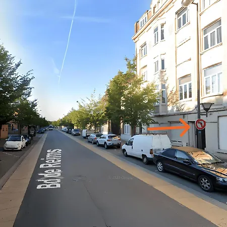 Appartement Reims - Ideal Pour Pro En Deplacement *wifi Rapide *vue Panoramique *parking Facile Roubaix