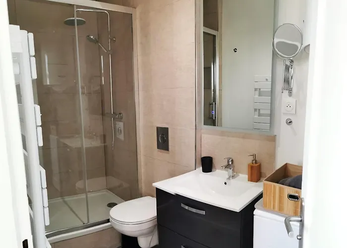 Reims - Idéal Pour Pro En Déplacement *wifi Rapide *vue Panoramique *parking Facile *