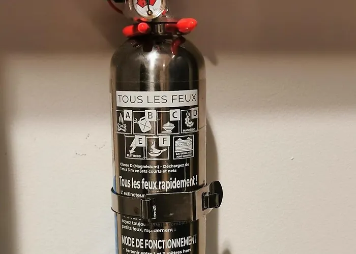 Reims - Idéal Pour Pro En Déplacement *wifi Rapide *vue Panoramique *parking Facile Appartement Roubaix