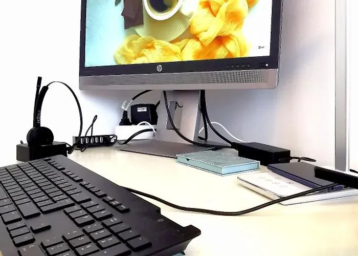 Reims - Idéal Pour Pro En Déplacement *wifi Rapide *vue Panoramique *parking Facile Appartement *