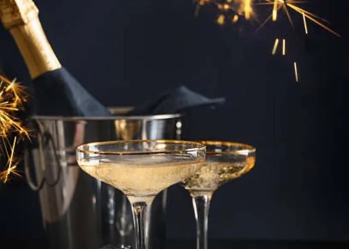 Reims - Idéal Pour Pro En Déplacement *wifi Rapide *vue Panoramique *parking Facile Appartement